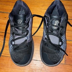 Kylie Irving Nikes kids